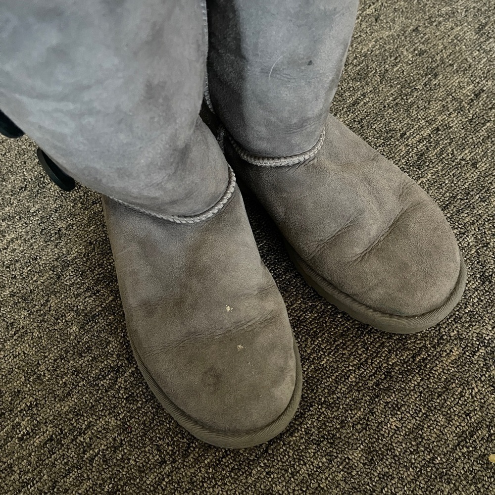 UGG Women’s 7 Bailey Button Triplet Triple Button Gray Classic Tall Boots size 7 - Picture 2 of 14